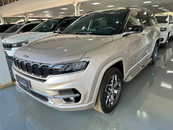 JEEP COMMANDER 2.0 TD380 TURBO DIESEL OVERLAND AT9 JEEP COMMANDER 2.0 TD380 TURBO DIESEL OVERLAND AT9